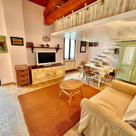 Leopardi In Centro A * Numana